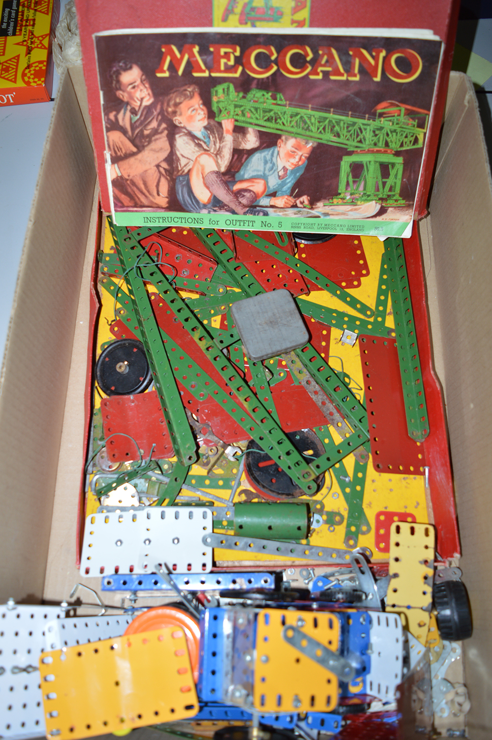 A Meccano No. 5 boxed set, with instructions; and other Meccano items.