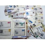 A quantity of mainly mid 20th Century first day covers, Mainly American interest.