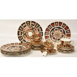 Royal Crown Derby teaware, comprising: four teacups, saucers and eight tea plates, pattern no.