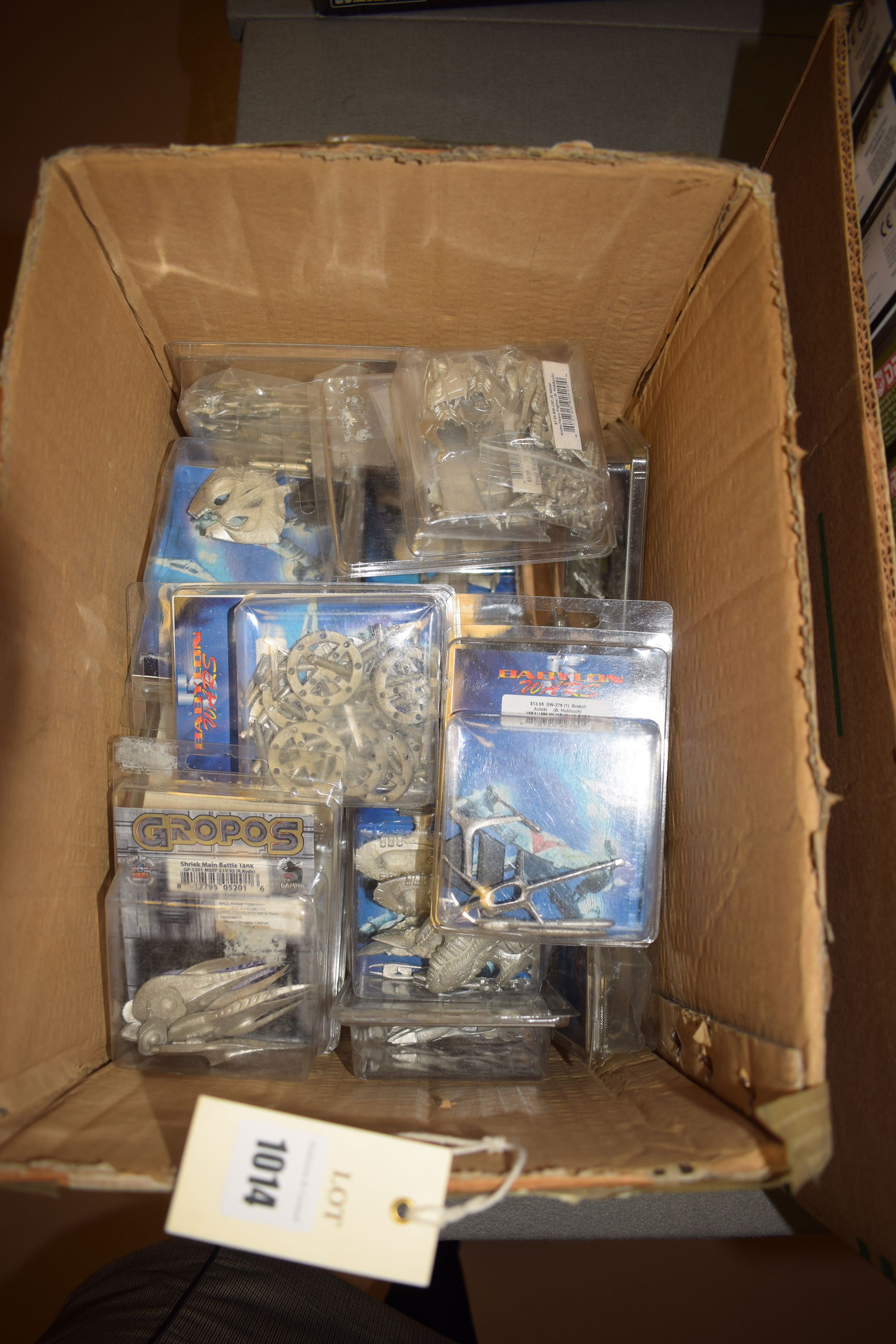 A good quantity of Babylon 5 cast metal model kits in original packaging.