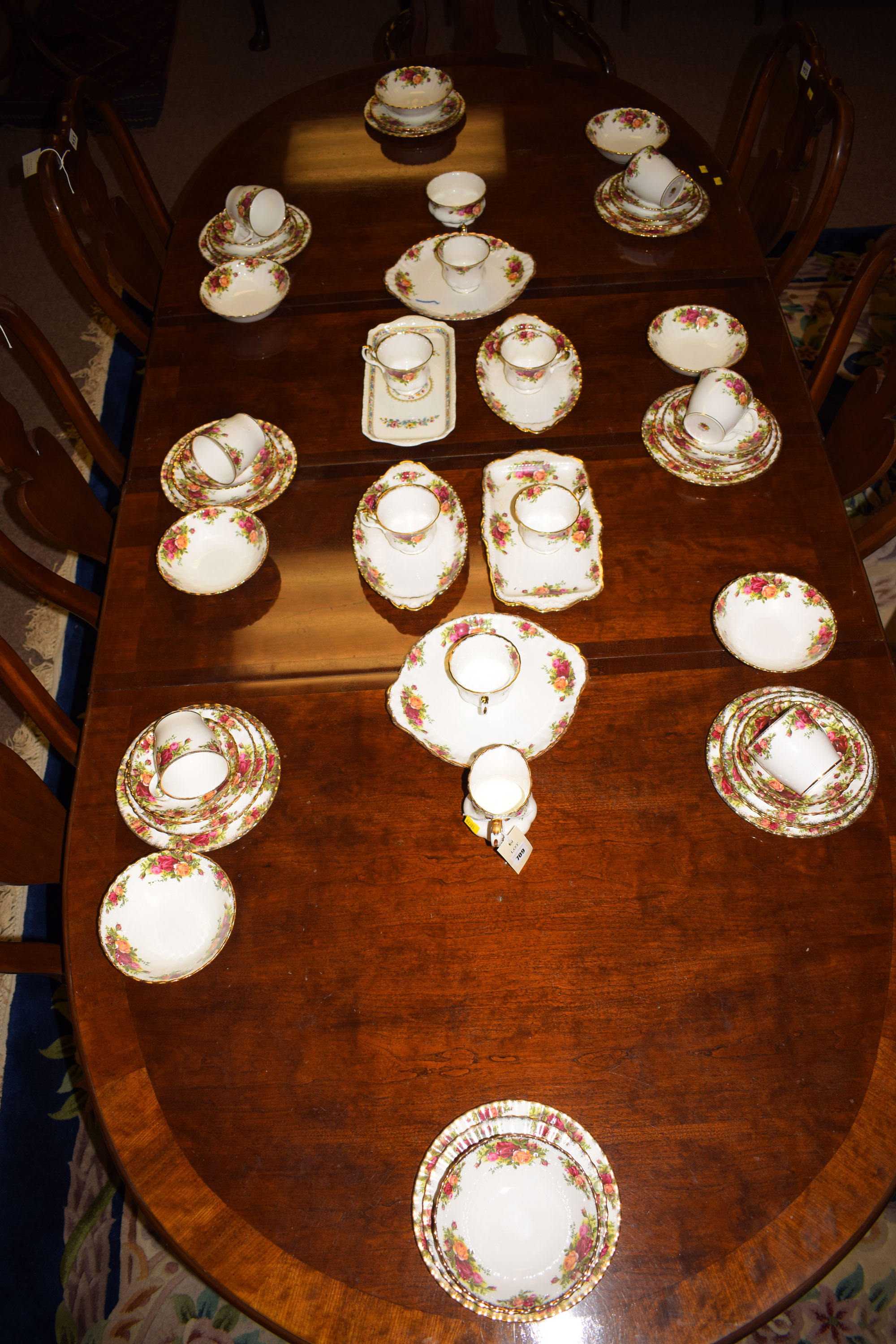 A Royal Albert ''Old Country Roses'' pattern tea and breakfast set, comprising: mugs,
