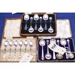 A set of six George V silver teaspoons by Cooper Brothers & Sons Ltd.