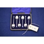 A set of six George V silver teaspoons by James Deakin & Sons, Sheffield 1921, in fitted case, 1.