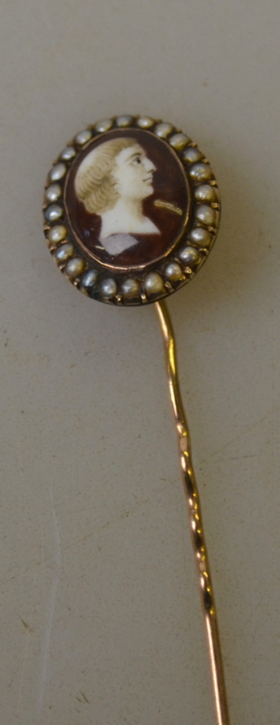 A yellow metal stick pin with enamel cla - Image 2 of 2