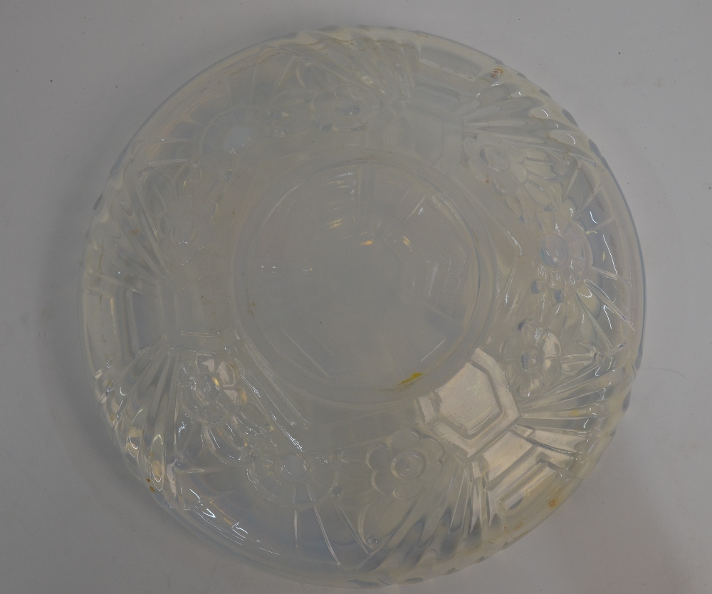 A French opalescent glass Art Deco bowl with inverted rim moulded with flower heads and geometric - Image 4 of 5