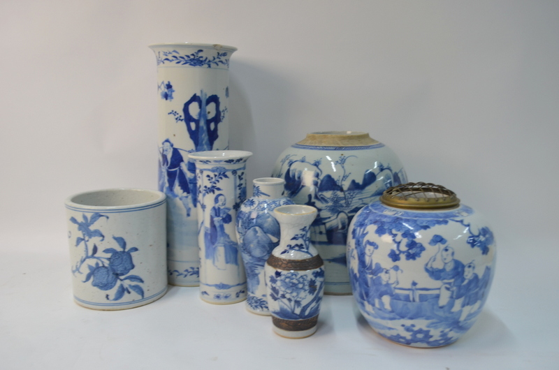 Six Chinese blue and white vases and a bitong, - Image 2 of 8