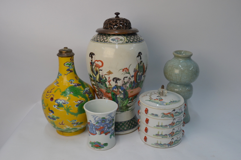 A Chinese famille rose three-tiered cylindrical box,