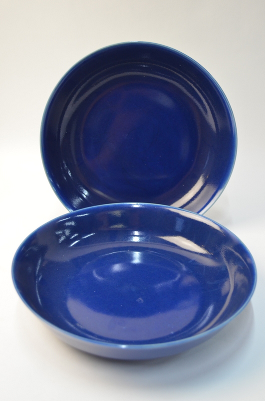 A pair of Chinese blue monochrome saucer dishes; 21 cm diameter. - Image 2 of 4