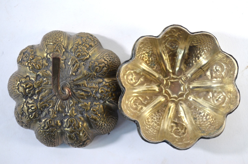 Four items of Asian metalwork, - Image 4 of 5