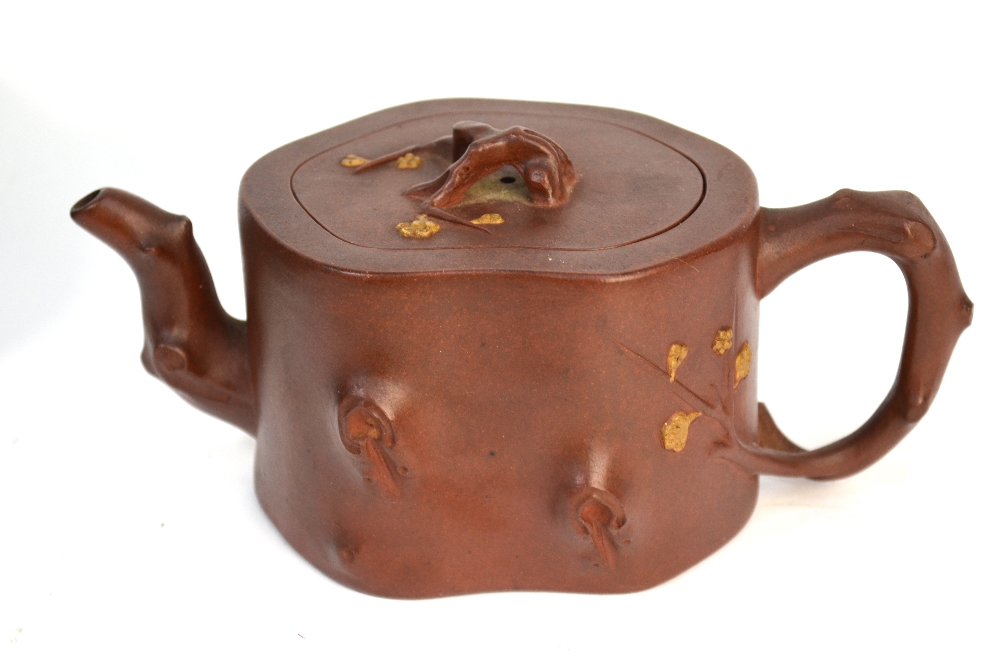Three Asian ceramic teapots, - Image 3 of 8