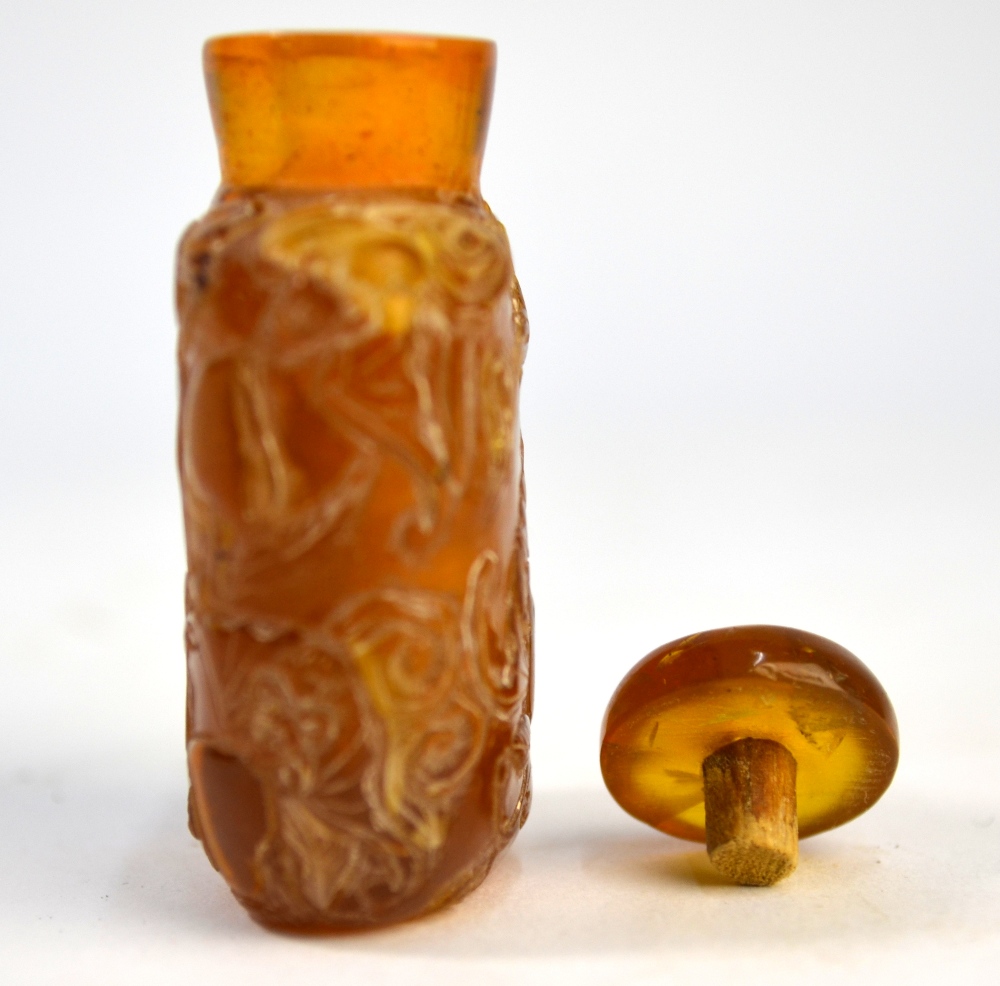 Five Chinese snuff bottles, - Image 9 of 11