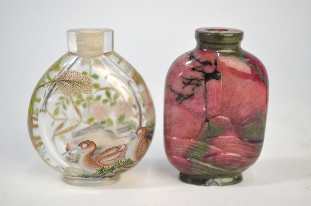 Five Chinese snuff bottles, - Image 3 of 11