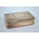 A George IV reeded silver snuff-box with gilt interior, maker TS, Birmingham 1822, 5.