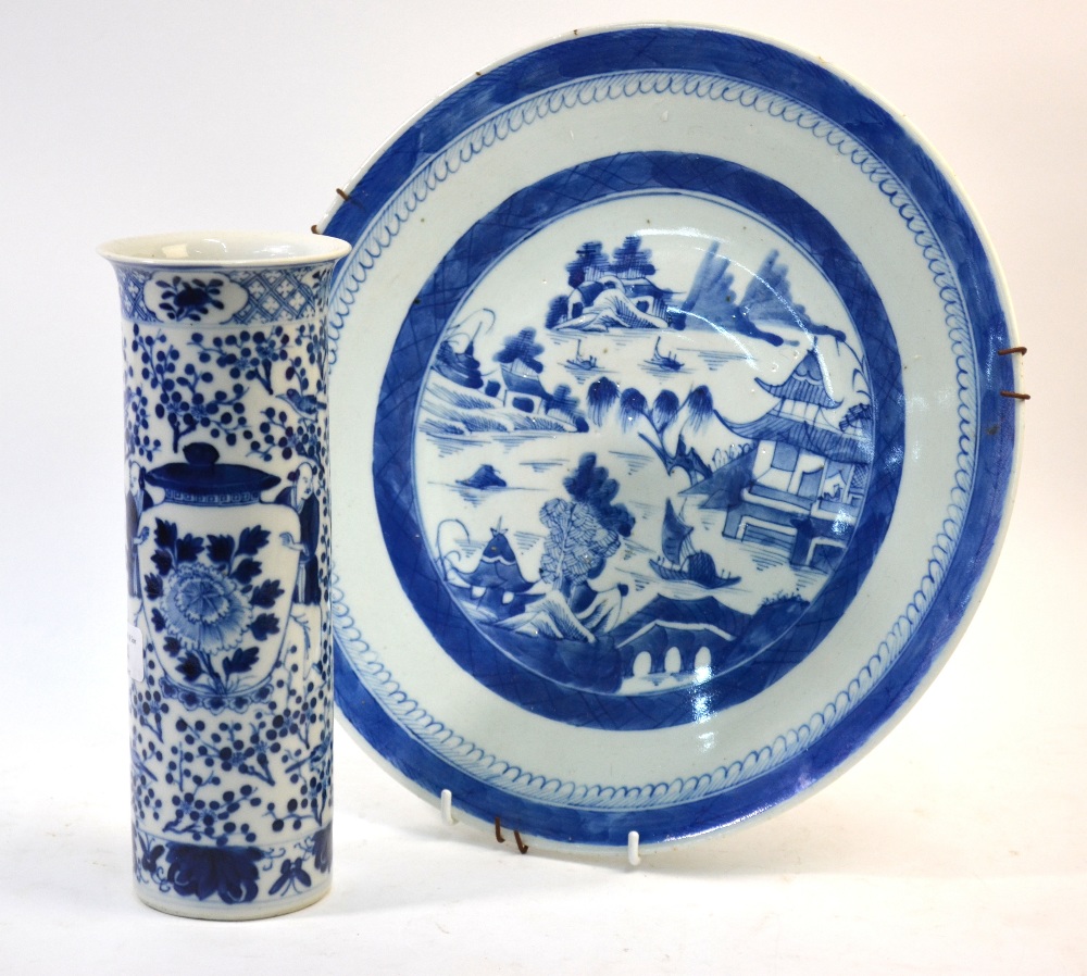 Two pieces of blue and white, comprising: a Chinese Export porcelain, circular dish,