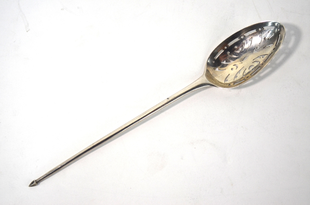 A (probably) Georgian silver mote spoon