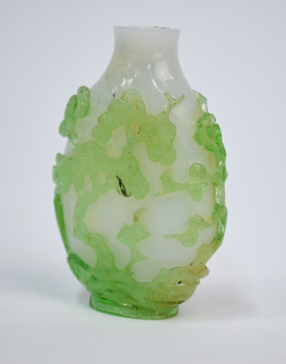 A single green overlay glass, Chinese sn