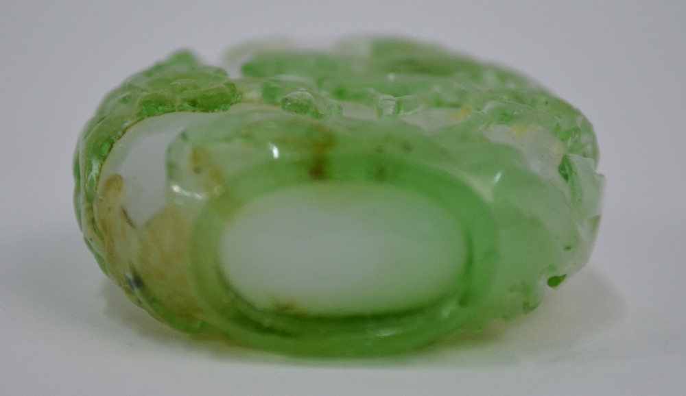 A single green overlay glass, Chinese sn - Image 4 of 4