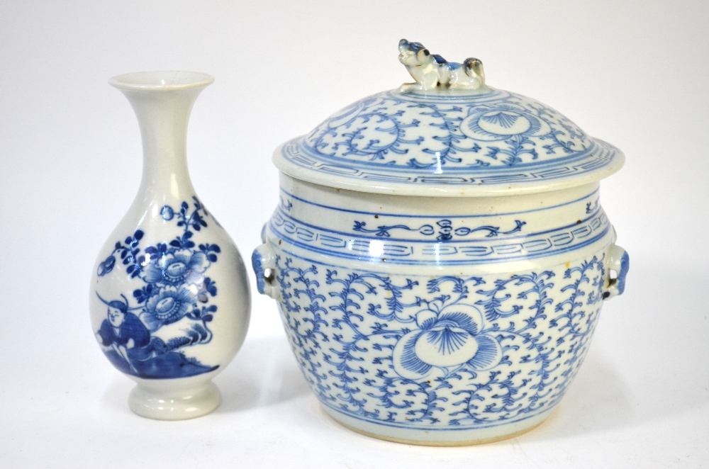 A blue and white porcelain Kamcheng with - Image 2 of 10