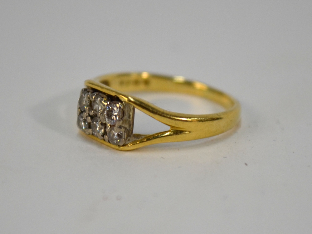 An 18ct yellow gold ring set with six diamonds set in rectangular cluster, size H 1/2, - Image 2 of 5