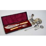 A Victorian cased silver pickle fork and spoon with engraved decoration, Josiah Williams & Co.