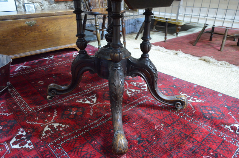 Victorian satinwood inlaid burr walnut breakfast table, - Image 6 of 6