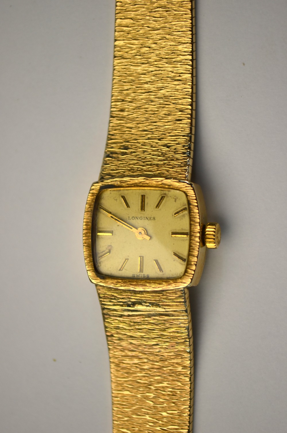 A lady's 9ct gold Longines wristwatch, t - Image 3 of 6