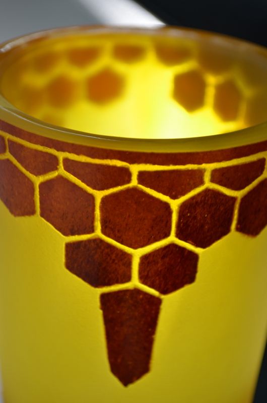 A yellow-ground glass vase on circular f - Image 4 of 5