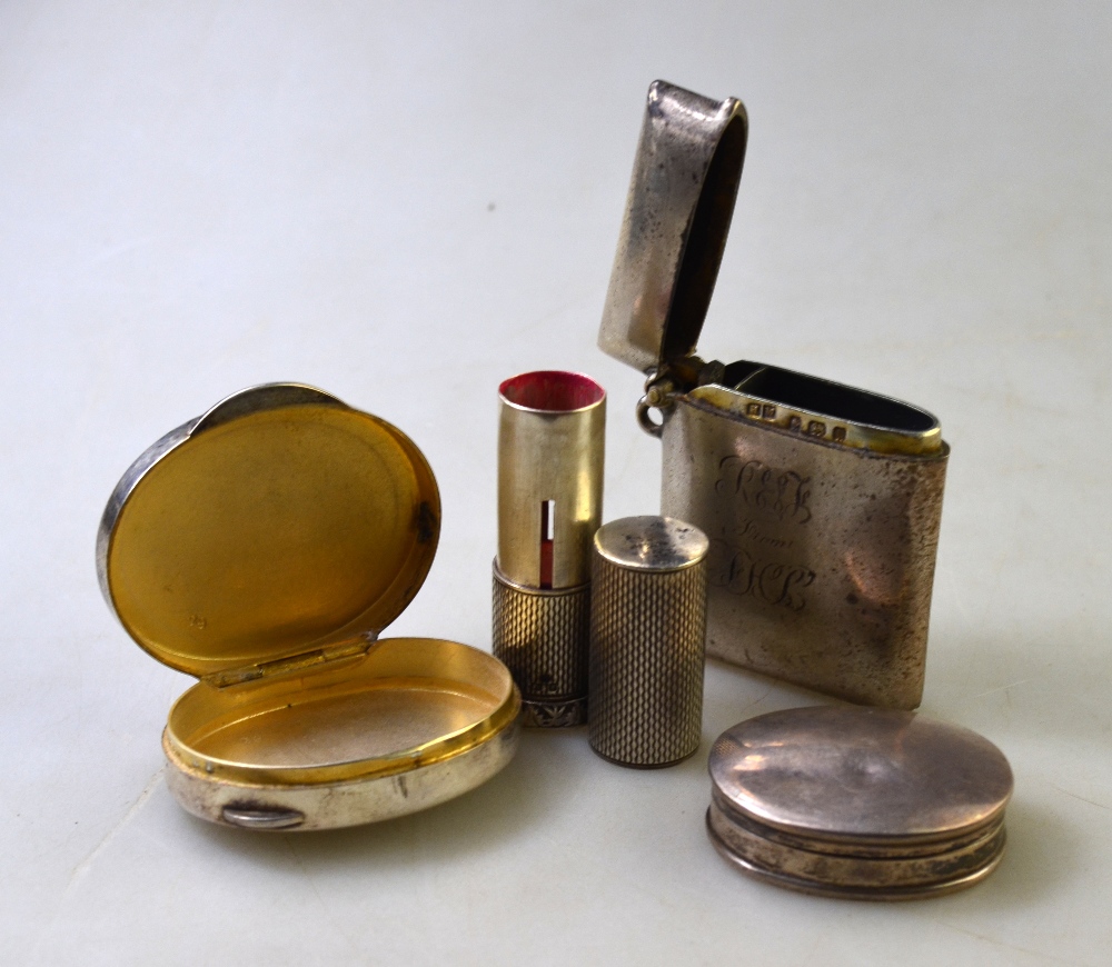 An Edwardian silver vesta case, Birmingham 1903, to/w an engine-turned lipstick holder, - Image 5 of 6