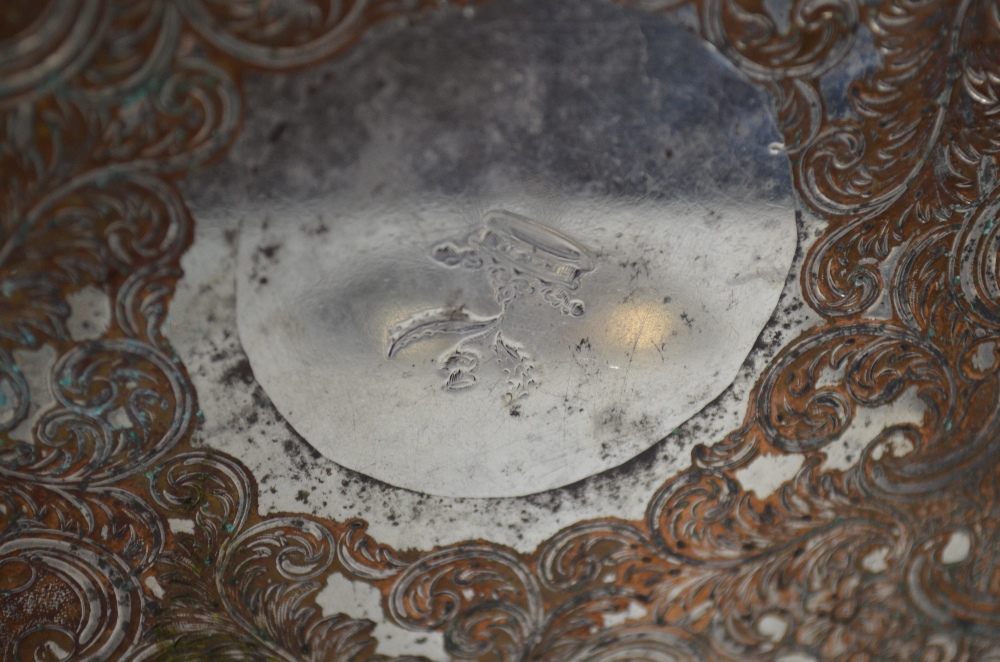 A silver Christening porringer with twin scroll handles, Birmingham 1916, 3. - Image 5 of 5