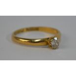 A single stone old cut diamond ring, 18 ct yellow gold claw setting, approx 0.