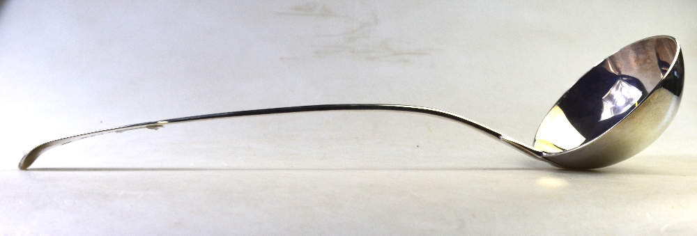 A George IV fiddle pattern silver soup ladle, Hyam Hyams (probably), London 1822, 7. - Image 3 of 5