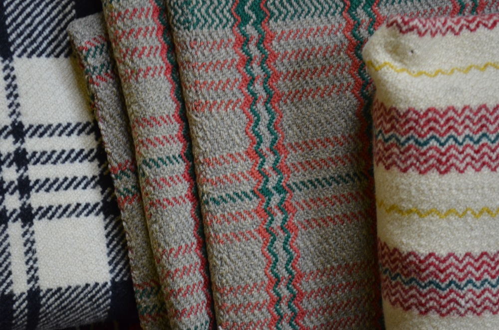 Three vintage Welsh wool blankets comprising; - Image 5 of 5