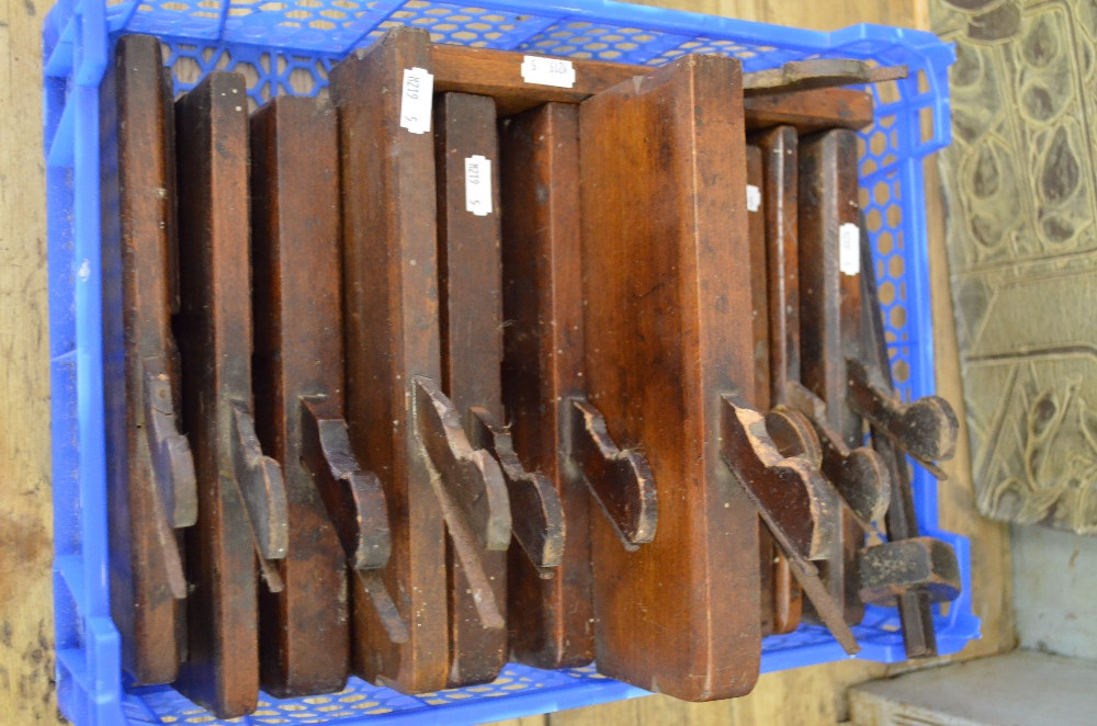 Thirteen antique joiner's moulding planes - Image 2 of 2