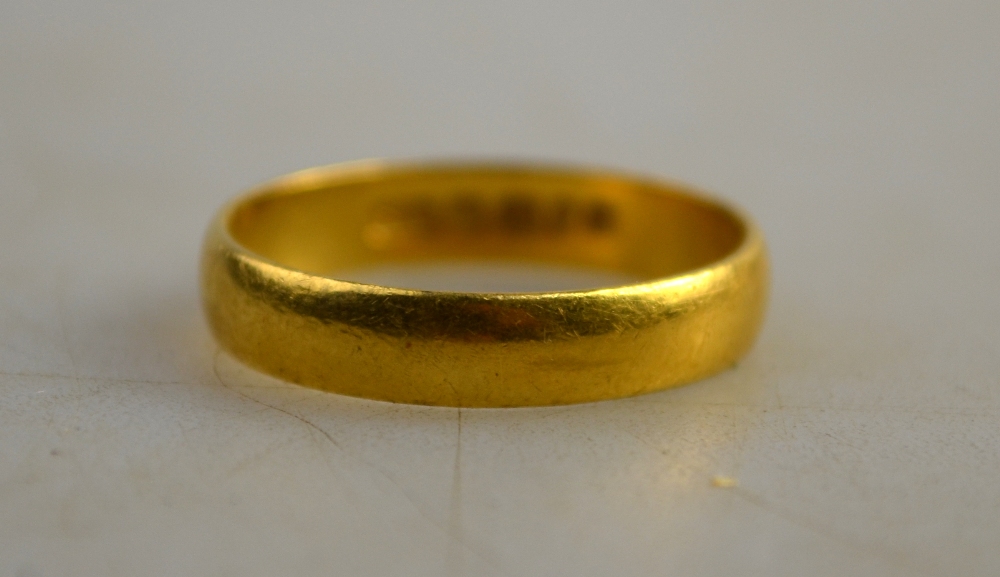 A 22ct yellow gold wedding band, size M 1/2, - Image 2 of 3