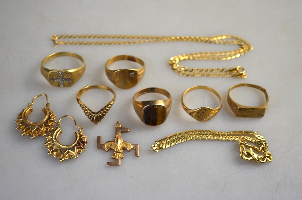 A quantity of 9ct gold and yellow metal,