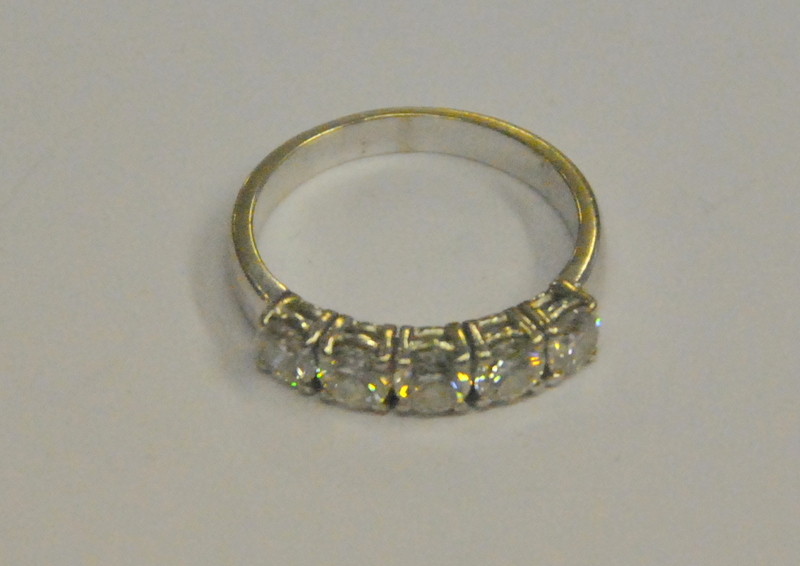 A five stone brilliant cut diamond set r - Image 2 of 2