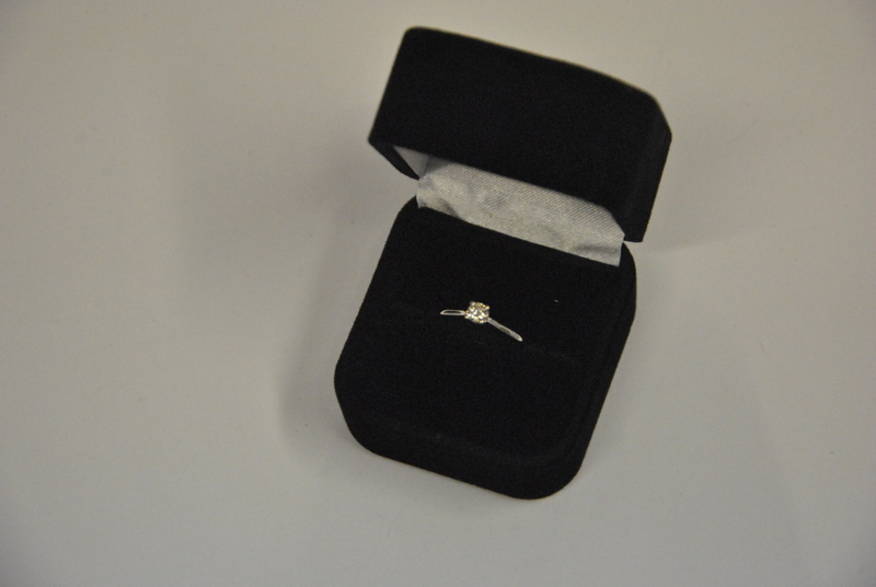 A single stone diamond ring, 18ct white - Image 2 of 3