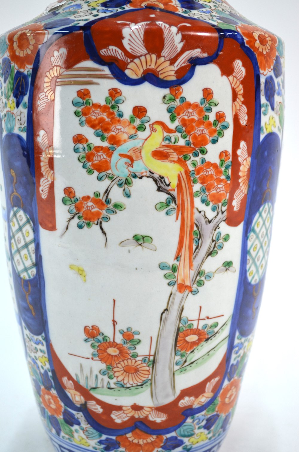 A Japanese Imari vase decorated in typical colours and green with one panel depicting a kacho-ga - Image 3 of 5