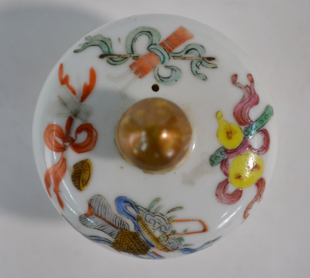 Two items of Chinese famille rose comprising: an incense burner decorated with the Eight Daoist - Image 7 of 9