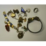 Lot containing Arts & Crafts pendant set baroque pearl,