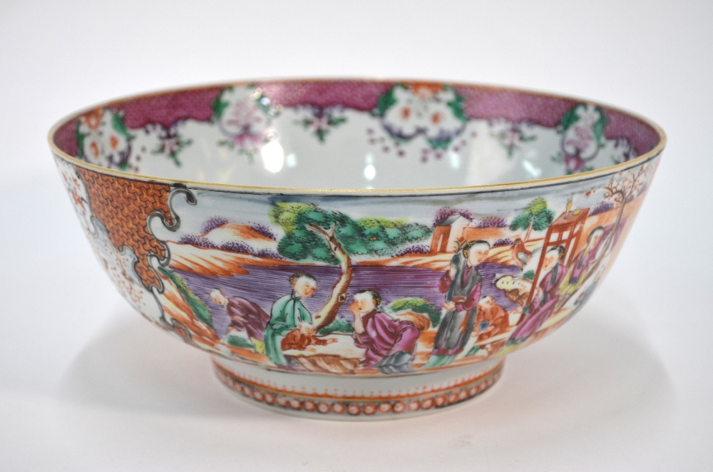 A small Chinese famille rose punch bowl, decorated on the exterior with Manchu/Chinese figures, - Image 2 of 10