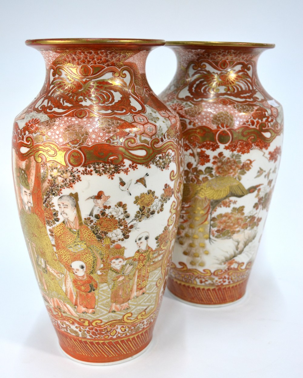 A pair of Kutani vases; - Image 2 of 5