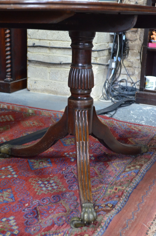 A mahogany twin pedestal dining table, - Image 2 of 4