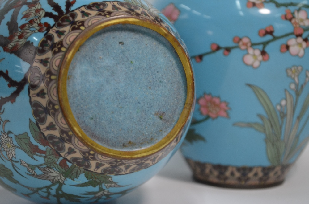 A pair of Japanese cloisonne enamel vases; - Image 5 of 6