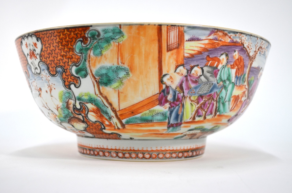 A small Chinese famille rose punch bowl, decorated on the exterior with Manchu/Chinese figures, - Image 4 of 10