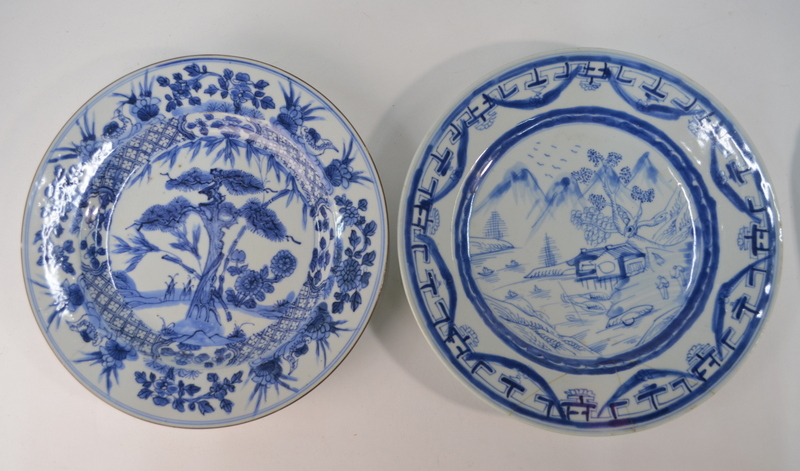 A Chinese pair of enamelled bowls decorated with the Daoist theme of pine, cranes and deer, - Image 5 of 12