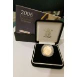 2006 gold proof sovereign, cased, No. 4694.