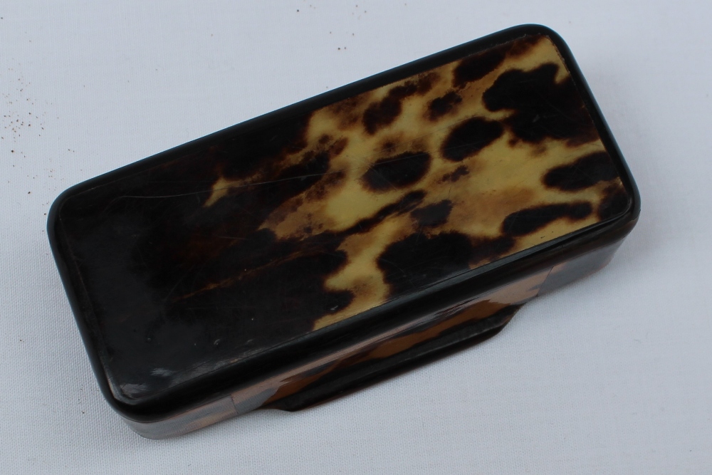 A large 19th century tortoise shell and horn snuff box of rectangular form, - Image 3 of 8