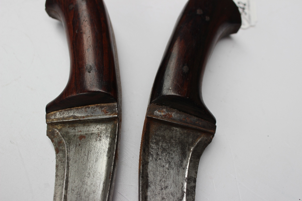 A pair of daggers with rosewood grips, - Image 7 of 9