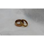 A 22ct yellow gold wedding band, approximately 5.